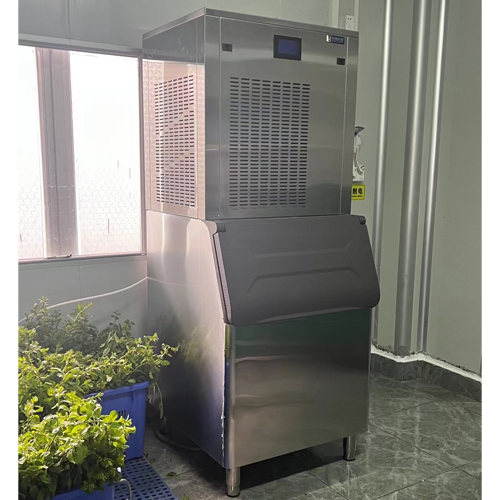 500公斤雪花制冰机交付杭州某酒店